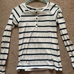 Forever 21 Black and White Long Sleeve Tee